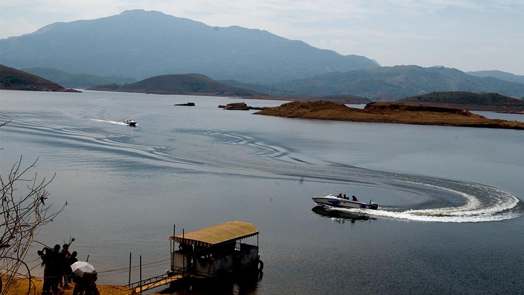 Boating at Banasura | Banasurasagar dam