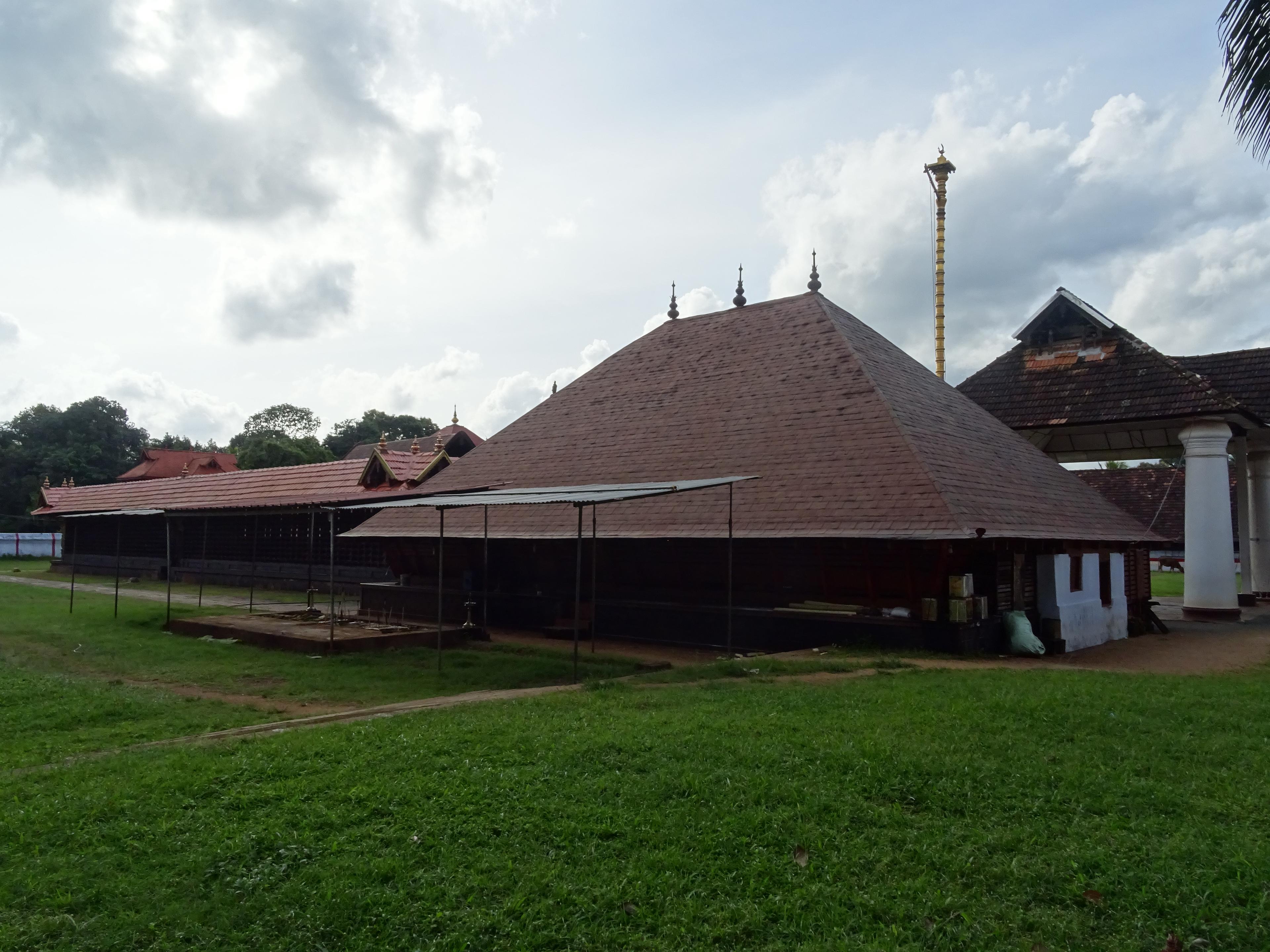 Koothambalam, Kidangoor Subrahmanya Temple