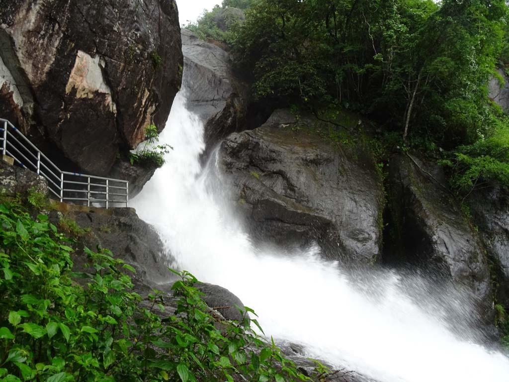 Meenmutty falls at Banasura hills | Banasurasagar dam