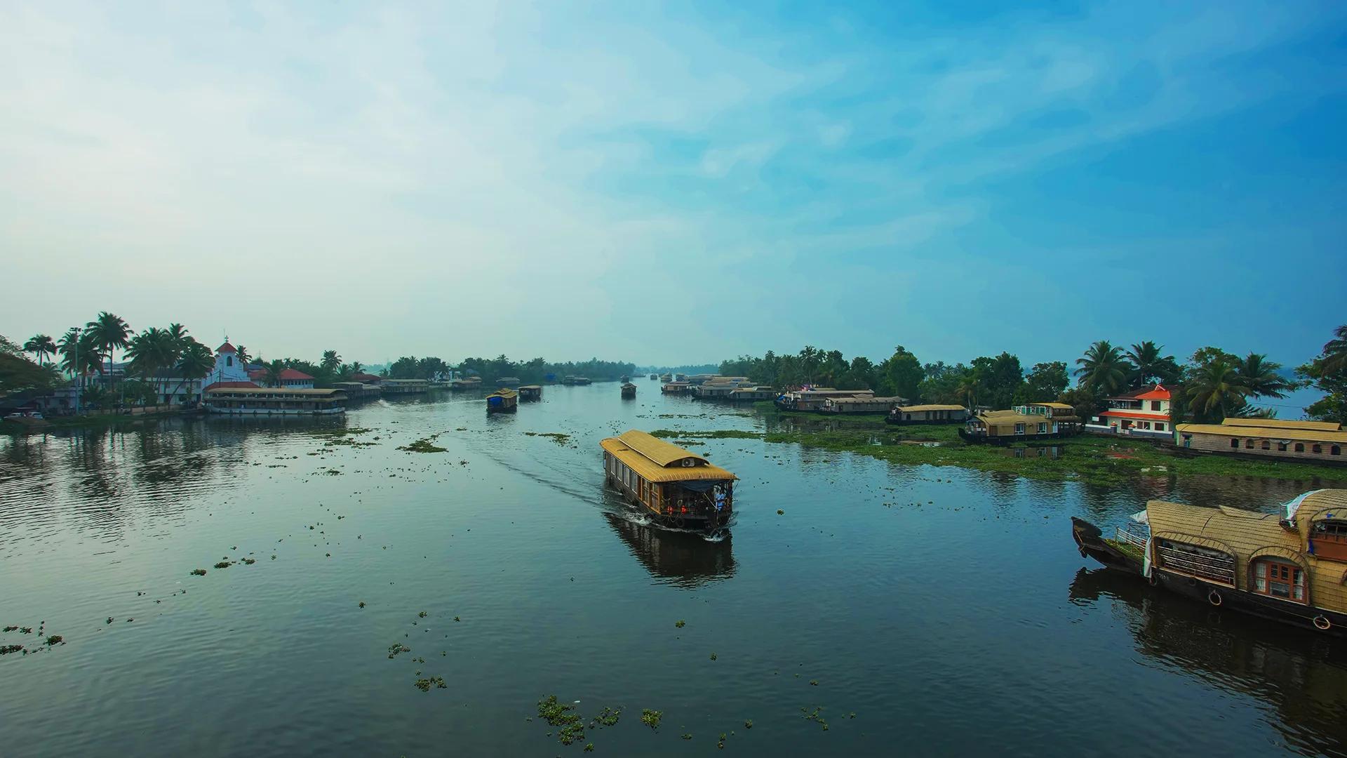 Alappuzha to Kochi Backwater Cruise