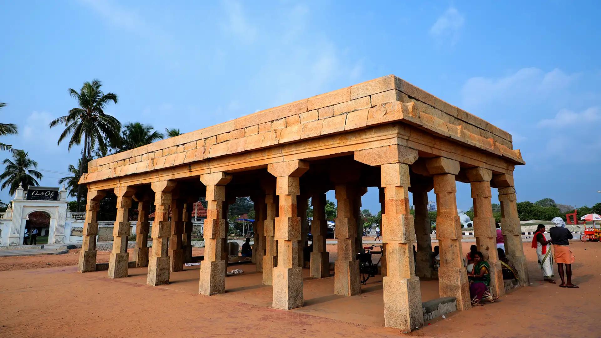 Arattu Mandapam, Shankhumugham beach