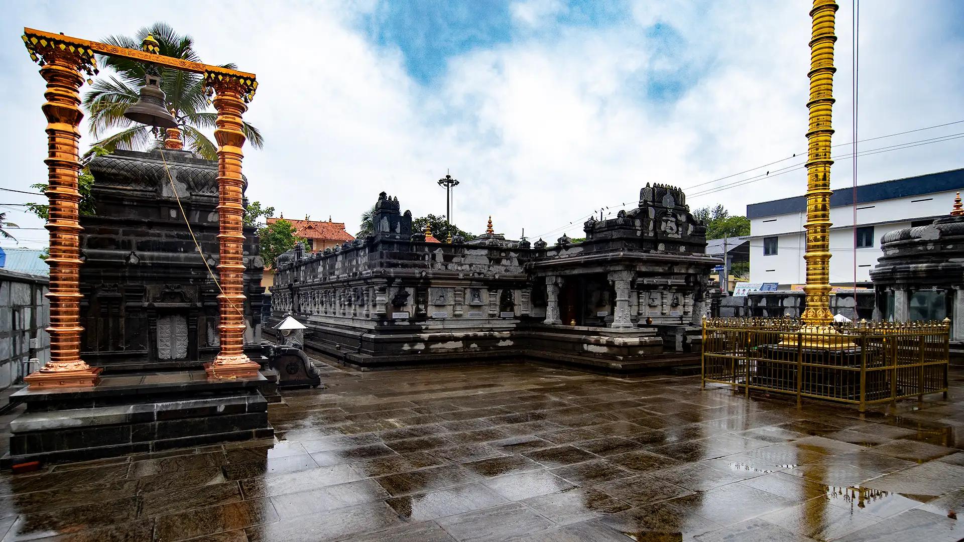 Cheriazheekal Sree Kashi Vishwanatha Temple