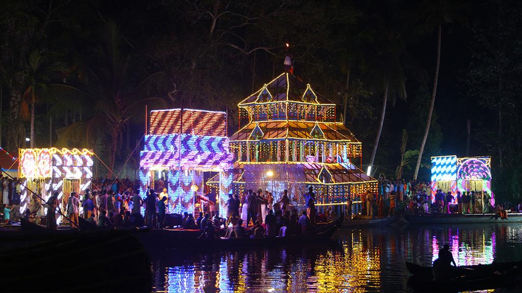  Illuminated replica of temple