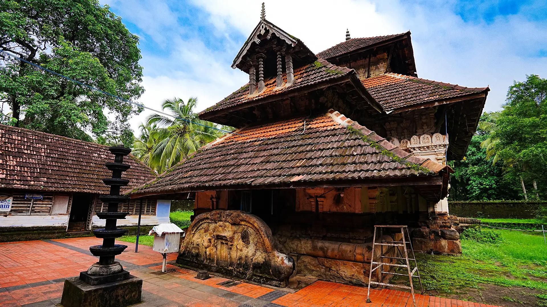 Ongallur Taliyil Shiva Temple