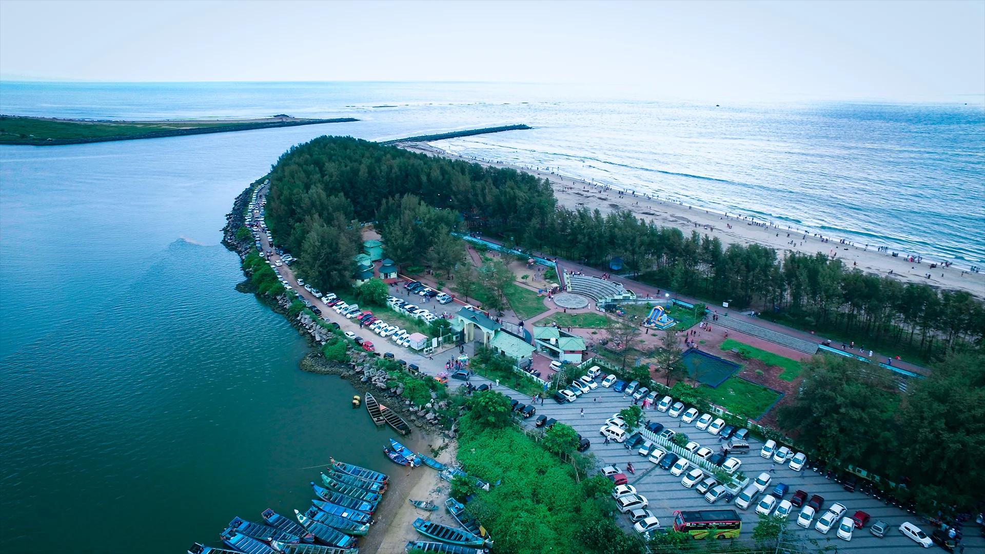 Padinjarekkara Beach