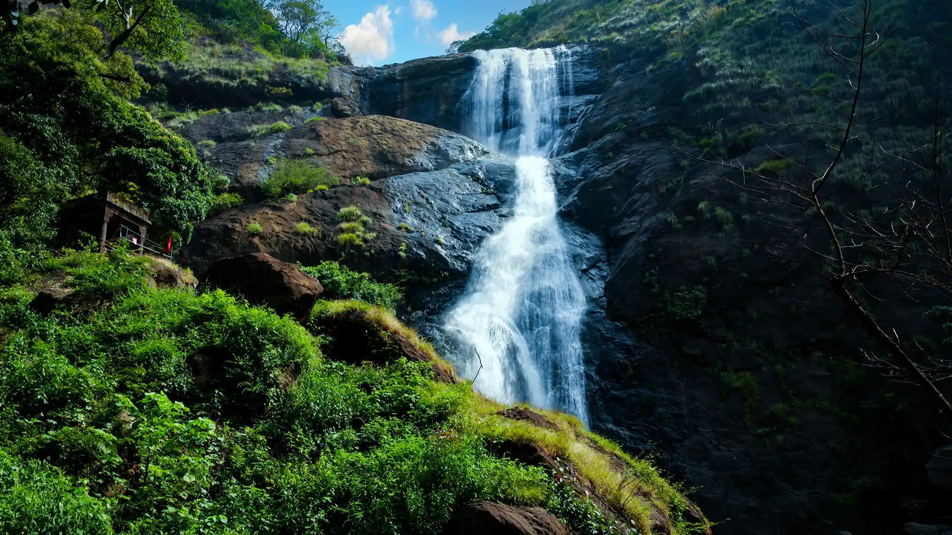 Palaruvi Waterfalls