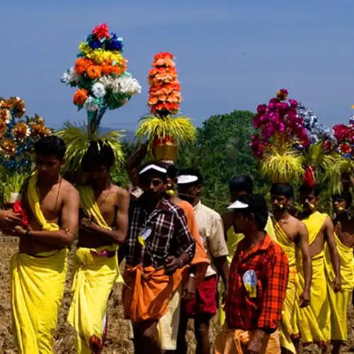 Kavadiyattam