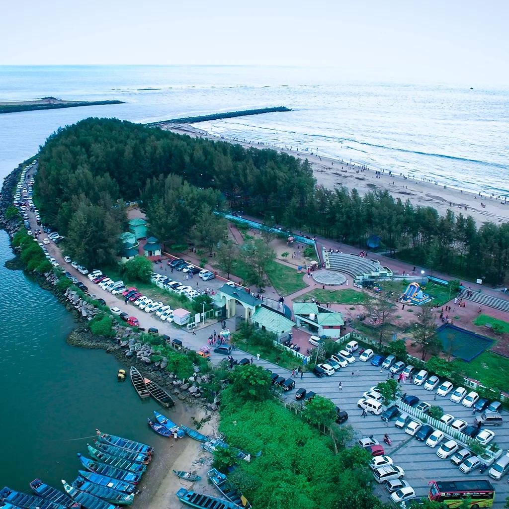 Padinjarekkara Beach