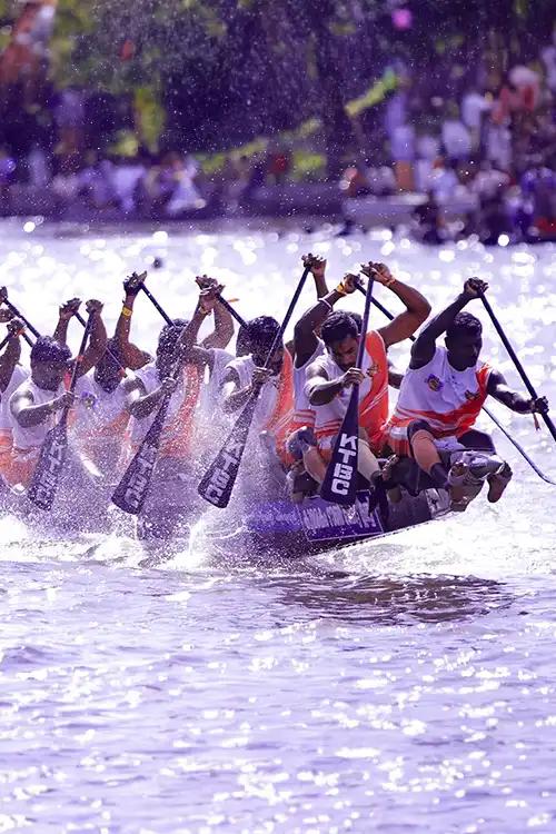 Karuvatta Boat Race