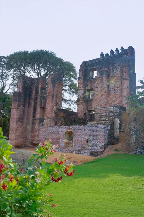 Ruins of Thangassery Fort