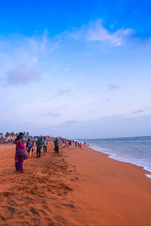 Shankhumugham Beach