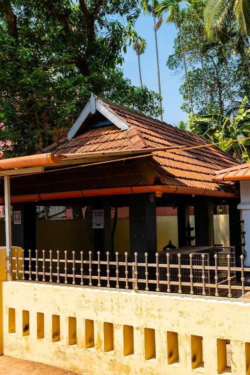 Trikandiyur Shiva Temple