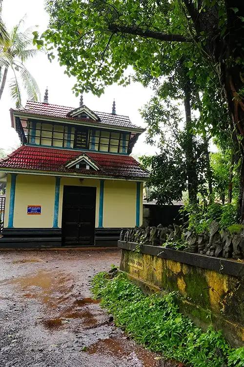 Vellamassery Garudan Kavu