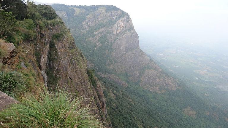 View from Nelliyampathy hills