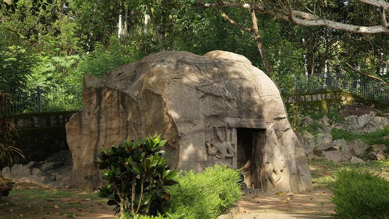 Vizhinjam Rock Cut Cave, Thiruvananthapuram