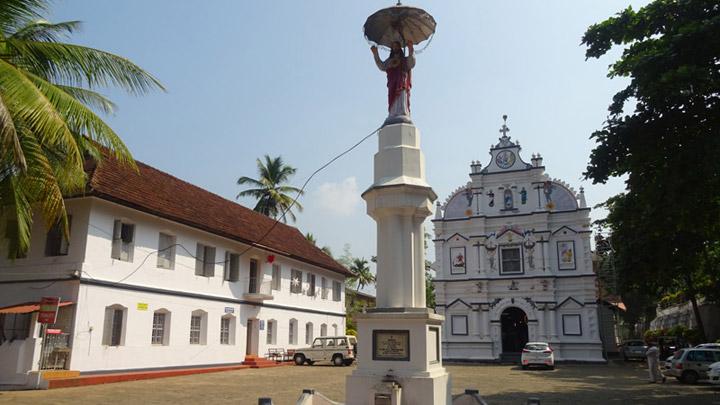 Kaduthuruthi Valiapalli in Kottayam 