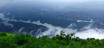 Ilaveezhapoonchira â€“a floral bund sans leaves, Valley, Kottayam, Trekking destination, Kerala, India 