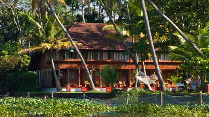 Best Heritage Hotel - Coconut Lagoon 