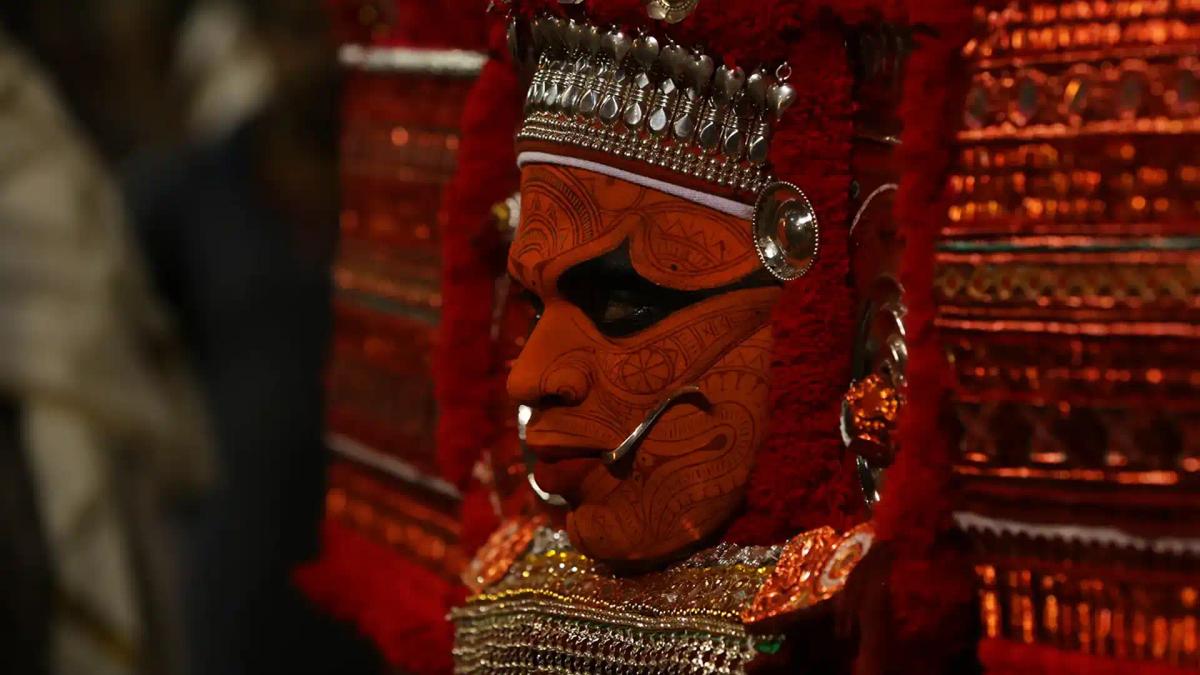 Theyyam, Kasaragod, Ritual Art, Enchanting Kerala, Newsletter, Kerala Tourism 